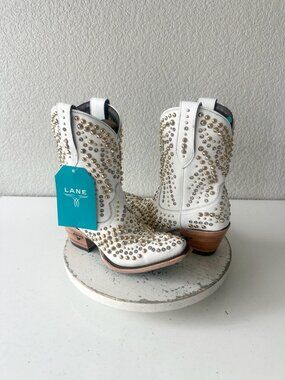 Lane DOLLY White Cowboy Bootie Gold Western Cowgirl Short Boots Womens Size 6.5